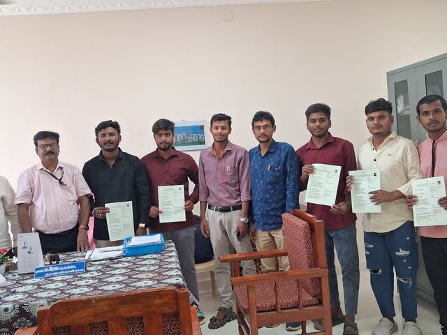 Students receiving certificates